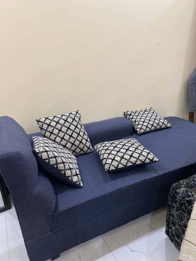 Sofa L shaped very good condition