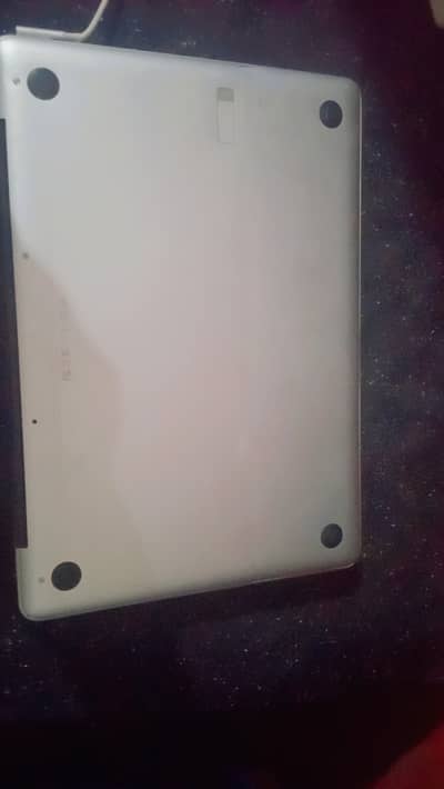 Apple MacBook Laptop Neat & Clean Condition