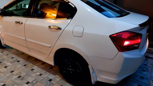 Honda City 2018 model bumper to Bumper genuine only 69000 driven.