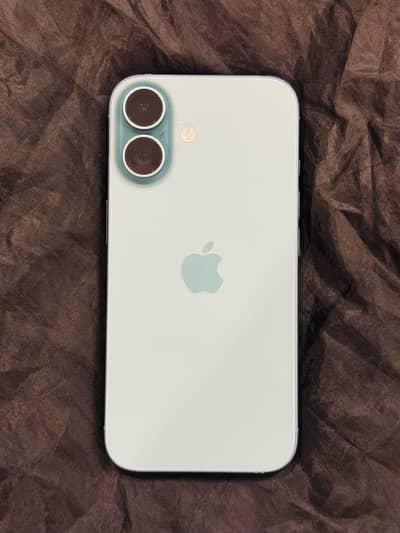 Apple iPhone 16 128GB Teal – 10/10 Condition, 100% Battery (JV)