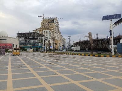 1 Kanal Pair Plot On Main Boulevard Prime Location In Low Budget