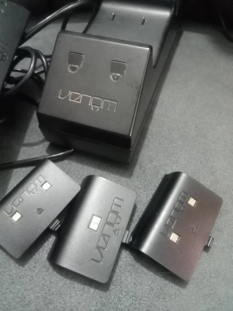 Xbox controller battery pack 1