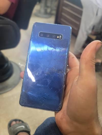 samsung S10plus non pta 8 GB 128 GB back toota hua hai