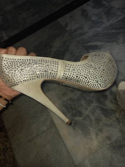 heels 39 size