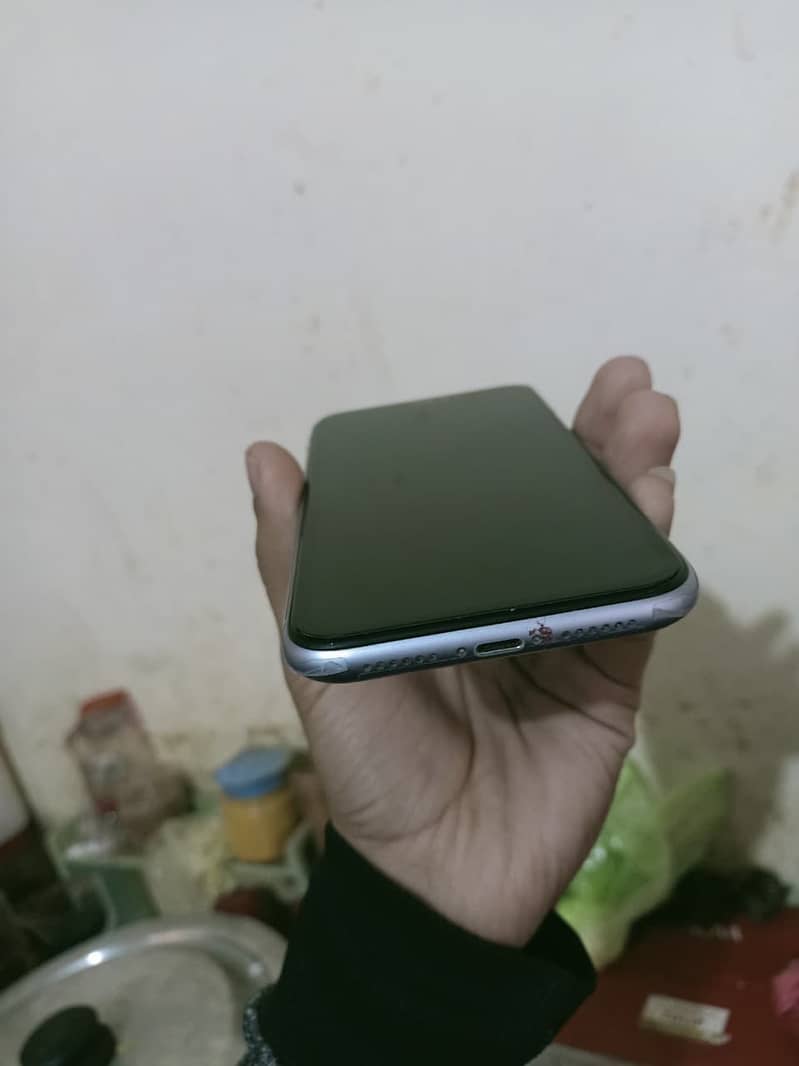 Iphone11 0
