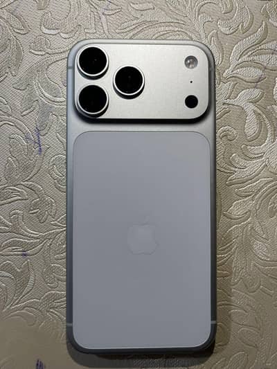 i phone 17 pro. max 256 gb