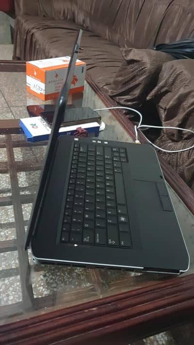 Dell latitude Core i5 3rd Gen 8gb/466gb