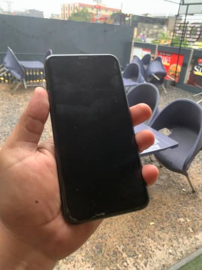 I phone 11 pro max 64GB