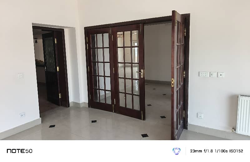 Upper Portion For Rent 5