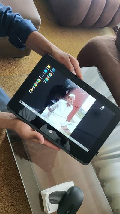 Hp Chromebook 360x IN window 11 pro 03706841400 number