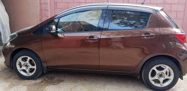 Toyota Vitz F 1.0 Spider Shape