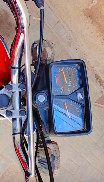 2024 ka 12 month hai Cg 125 Karachi number.