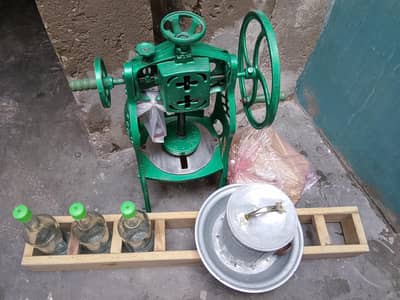 ice Gola machine with other equipment