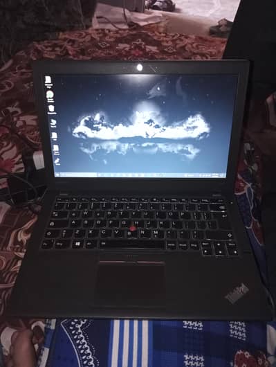 Lenovo laptop  contact on WhatsApp 03233471980