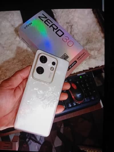 Infinix Zero 30