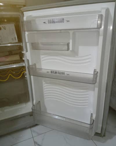 ​Dawlance Double Door Fridge - Good Condition - Urgent Sale