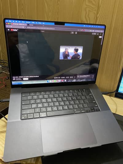 M3 max MacBook Pro 16”