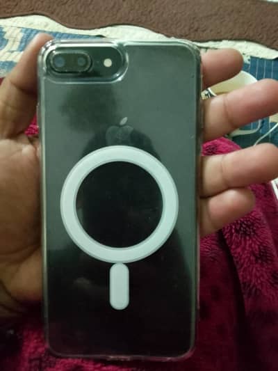 iPhone 8 Plus ha finger print  har chez thek ha battery change ha