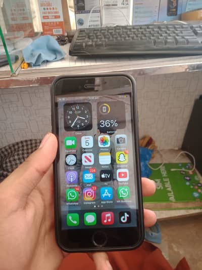 Iphon 6s ha 32 gb wala extring possibel