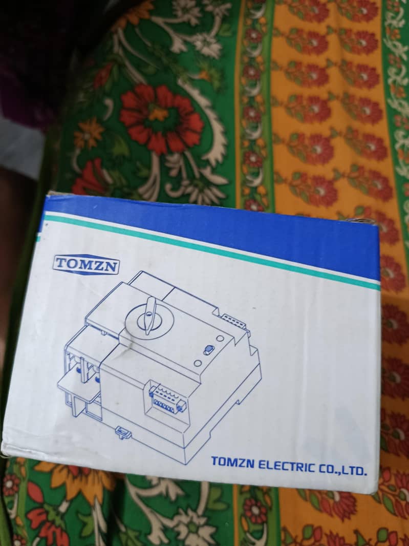 Automatic transfer switch 1