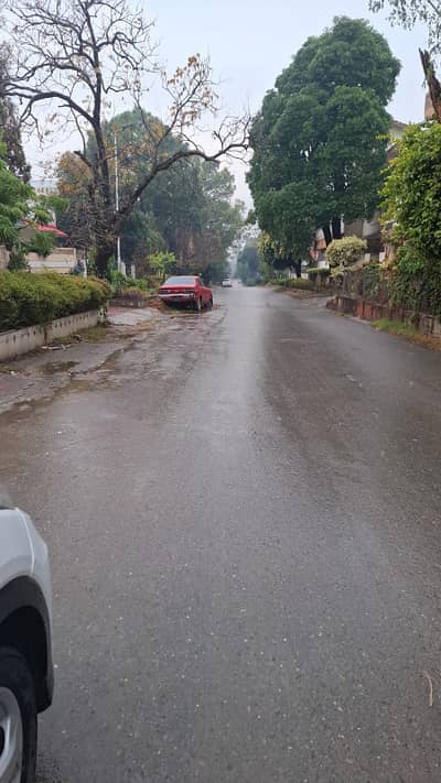 Corner House for Sale in G-10/2 Islamabad!