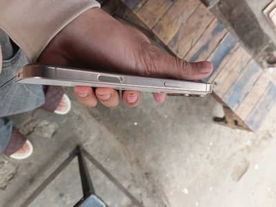 i phone 16 pro max factory unlock 256 gb 100 health