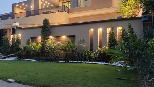 21 Marla Brand New Ultra Modern Beautiful House On 80 Feet Road Available For Sale