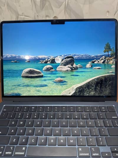 Macbook Air M2 chip 13.6 Inch