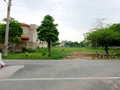 1 Kanal Best Location On 60 Feet Road Ideal For Built Home Plot For Sale