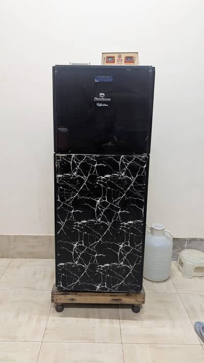 Dawlance Fridge Medium Size – Fully Working | Neat & Clean