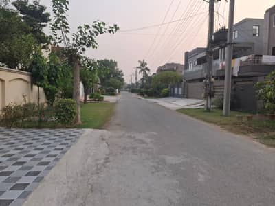 20 Marla near Park Mosque And Main College Road Approach Residential Plot For Sale