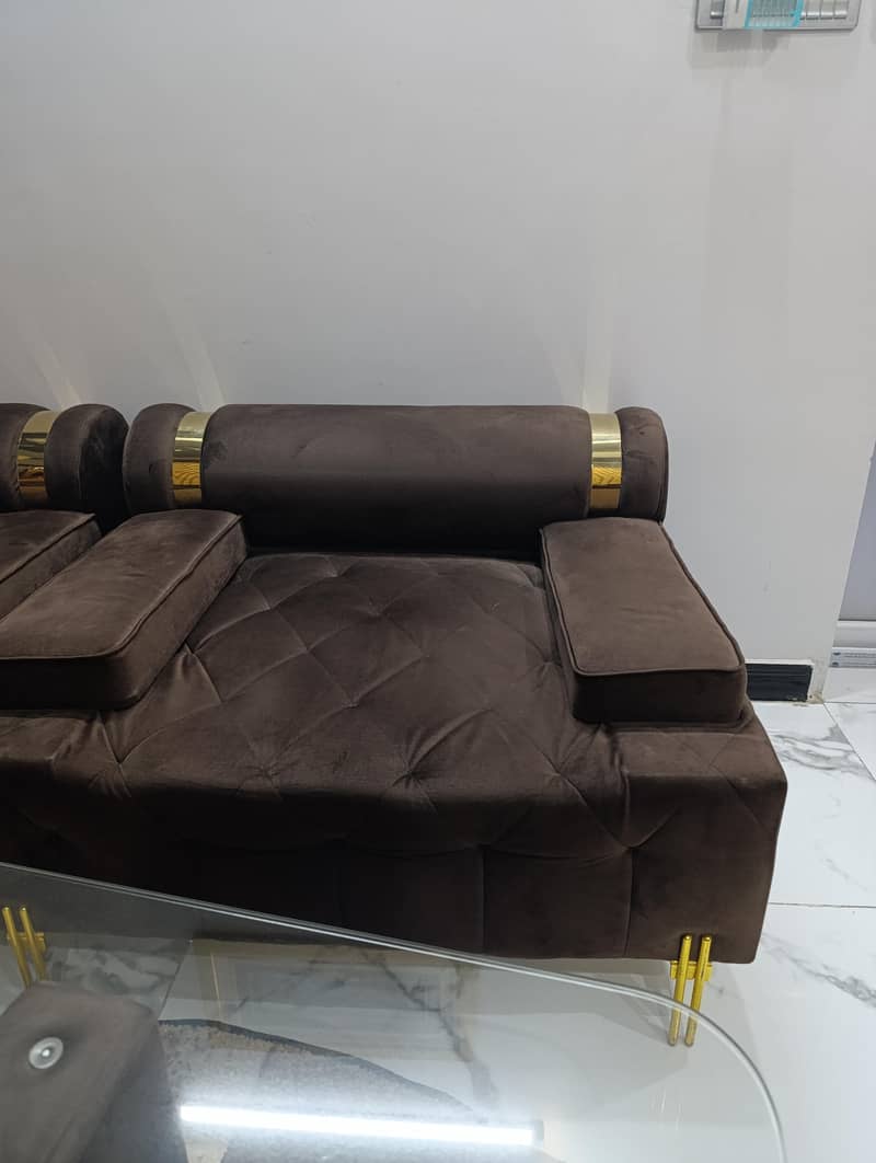 Sofa Set + Tea table with 4 stools 1