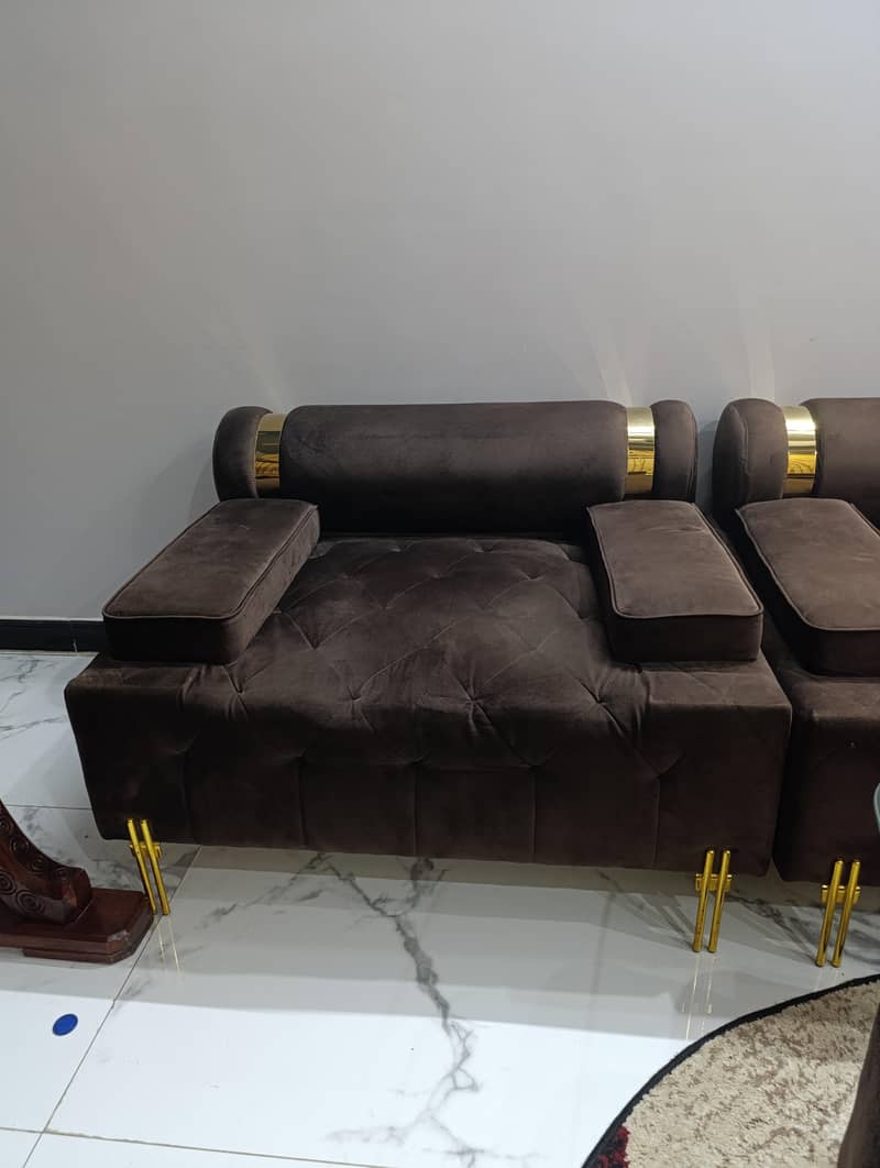 Sofa Set + Tea table with 4 stools 2