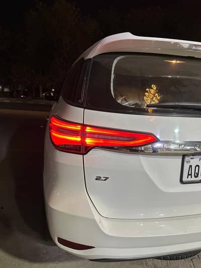 Toyota fortuner Legender Back / Rear Lights