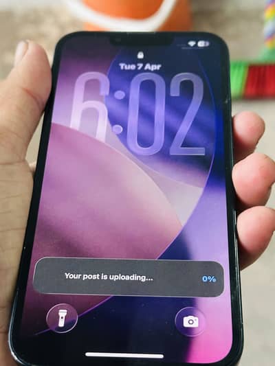 iPhone 13.03189106312 watsap