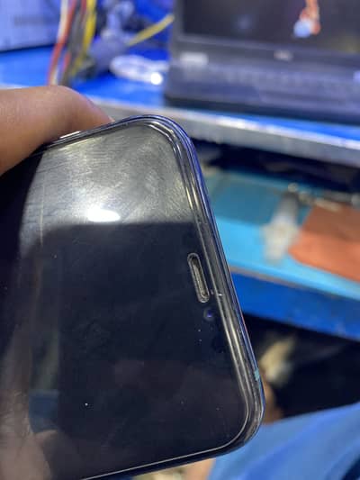 iphone 11 pro Factory unlock face id of betry helth 80 Condition 10/10