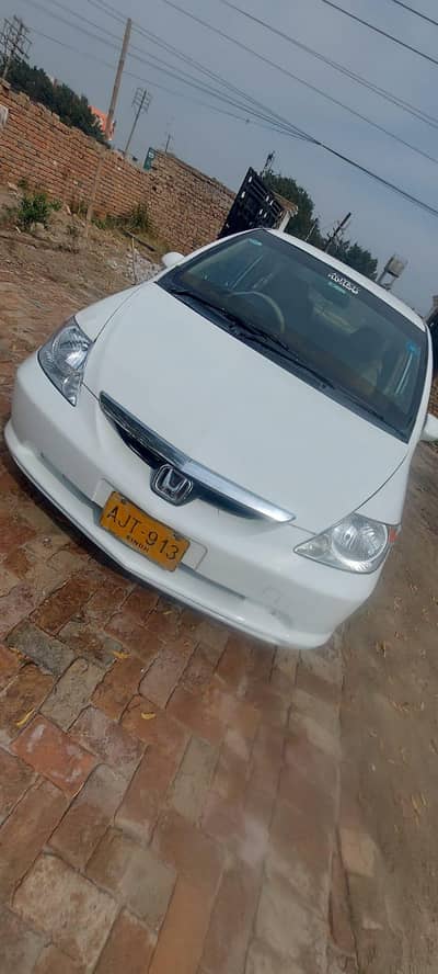 urgent sale ny car fule avg achi ha bhir say shower ha