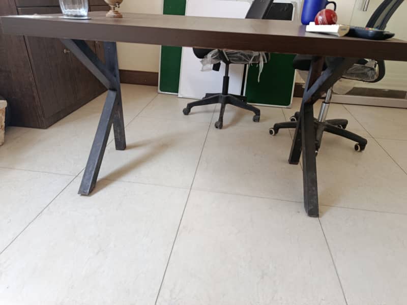 Office table 1