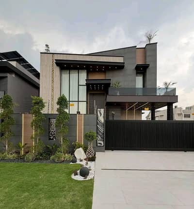 1 kanal Luxury Furnished House is Available For Sale in Bahria Town Lahore
