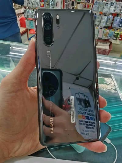 Huawei P30 Pro 12Gb Ram 256 GB memory PTA approved. 0325=3982=953