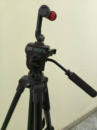 tripod stand for mobile and DSLR camera 