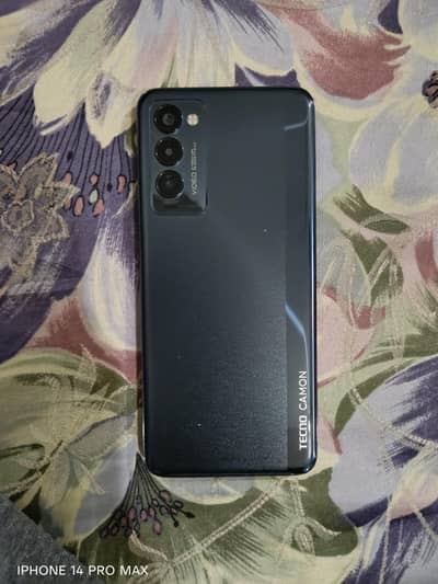 camon 18p with box and charger