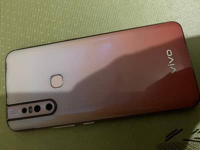 VIVO V15 pta approved / dual sim  price negotiable