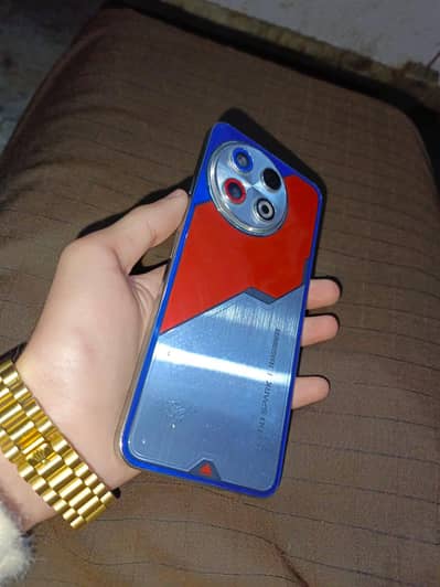 Tecno spark 30 pro 8 / 128