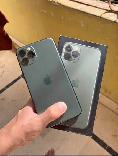 iphone 11 pro non PTA 256gb. my wtsp/0341-68;86-453