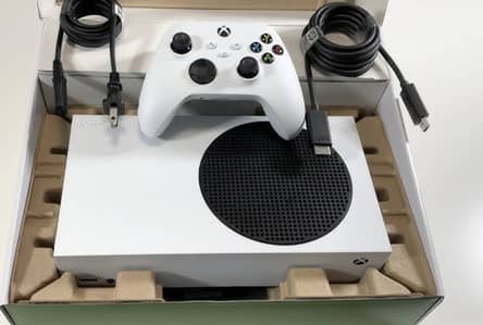 Xbox Series S 512GB + 2 Controllers (Boxed, Complete, Ready to Play)