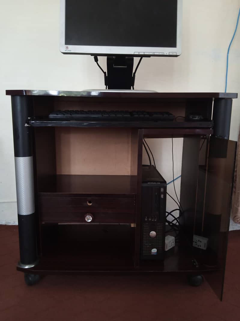 Computer Table / PC Rack 1