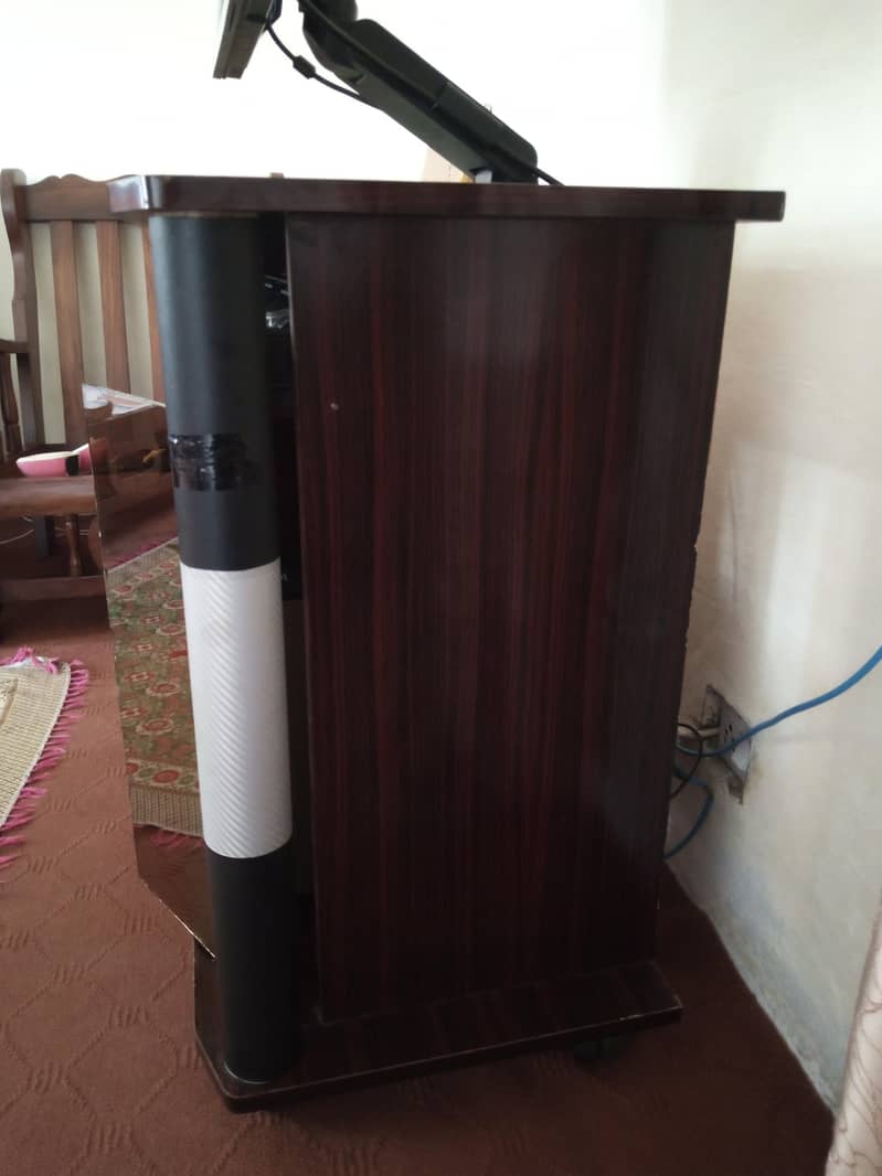 Computer Table / PC Rack 2