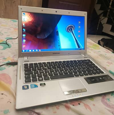 Samsung Laptop For sale condition was very good
