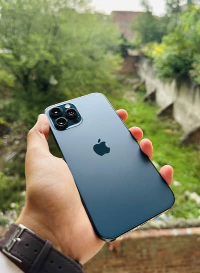 iPhone 12 Pro Max Non PTA Factory Unlock 128gb (Panel Issue)